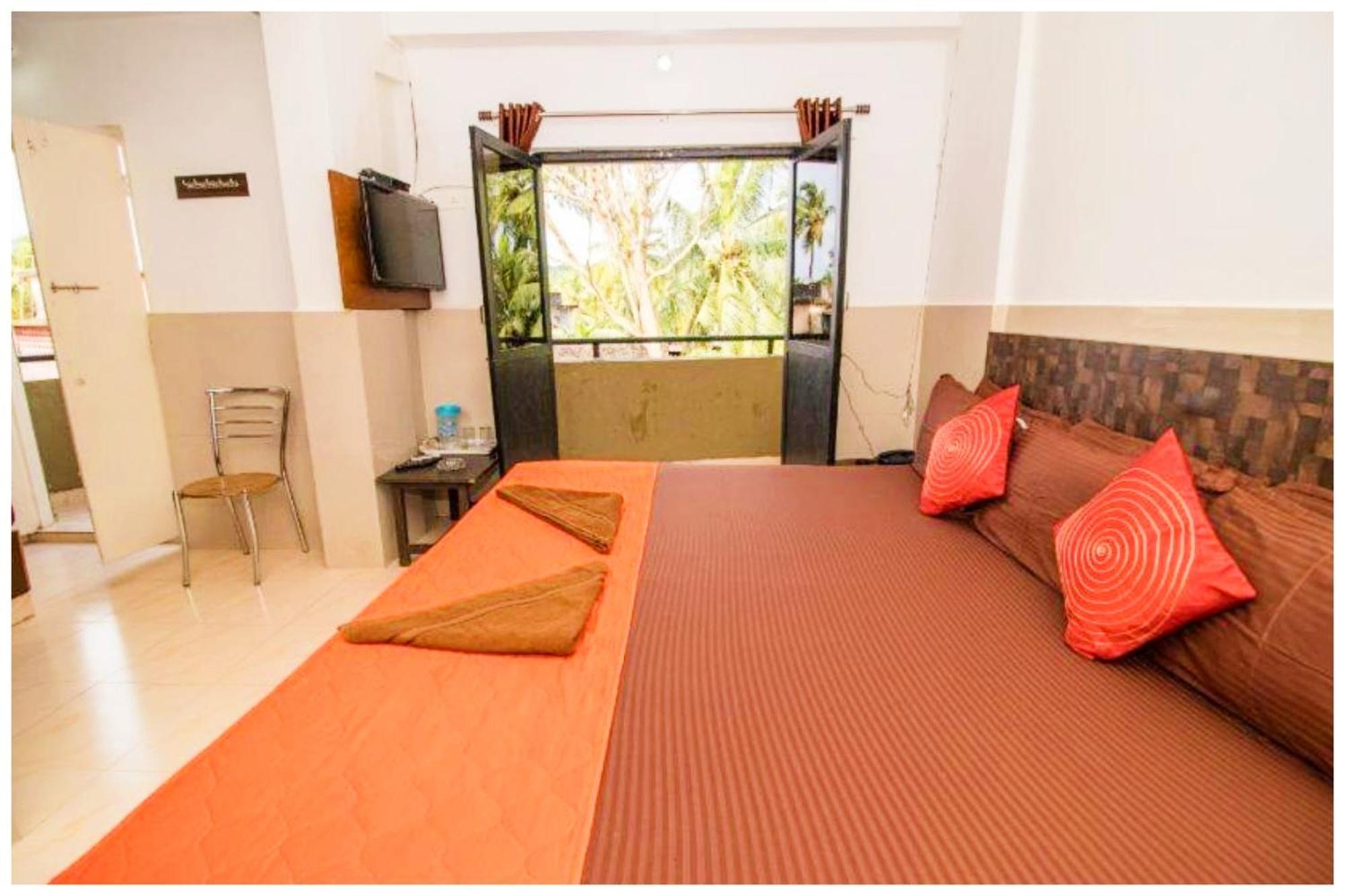 Hotel Premium Travellers # Inn Near Temple - Fully Air Conditioning Hotel - Hygiene And Spacious Room - A Top Rated Luxuary Hotel Merces Экстерьер фото